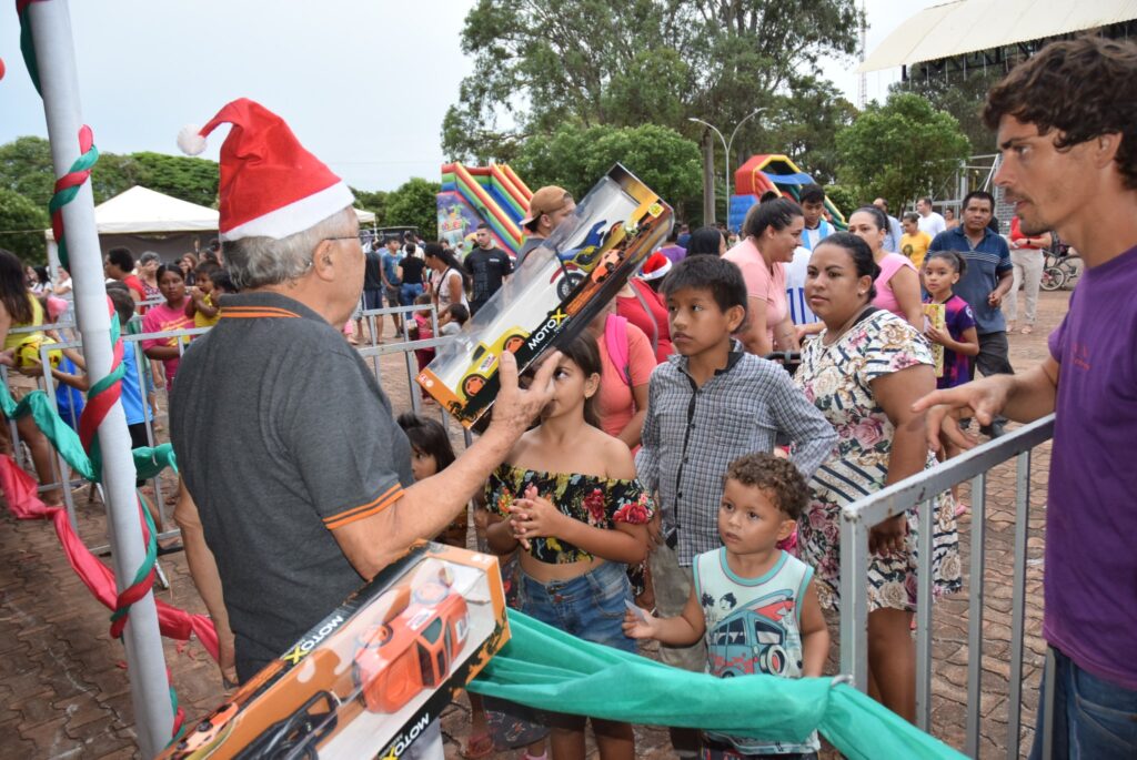 Prefeitura de Iguatemi promove a 3ª edição do Natal Feliz, com tarde de lazer e presentes para as crianças