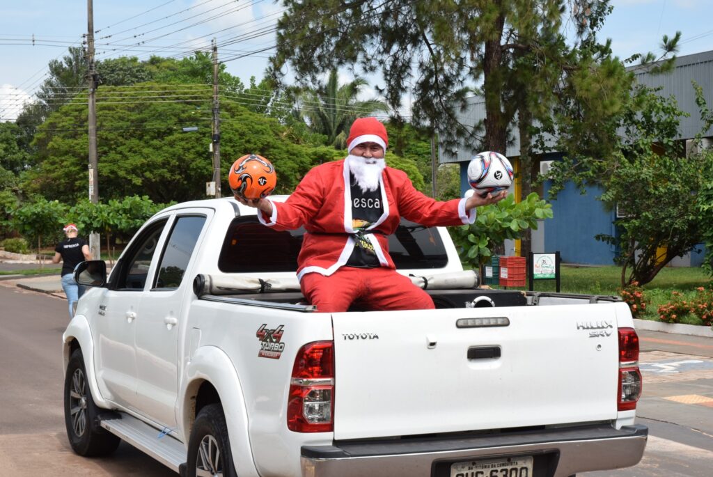 Prefeitura de Iguatemi promove a 3ª edição do Natal Feliz, com tarde de lazer e presentes para as crianças