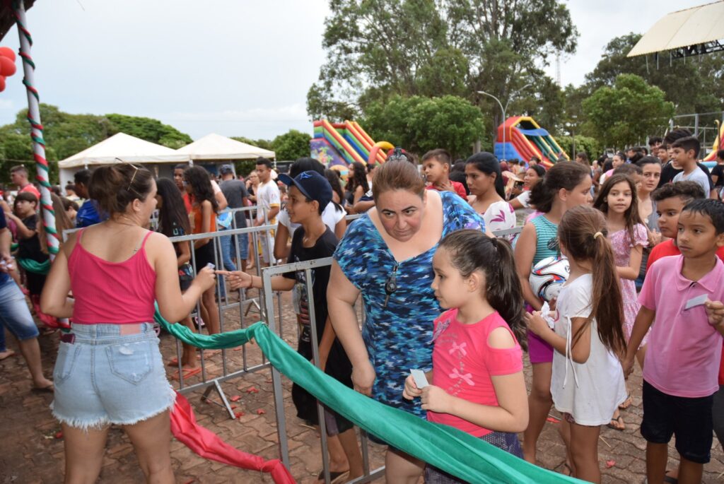 Prefeitura de Iguatemi promove a 3ª edição do Natal Feliz, com tarde de lazer e presentes para as crianças