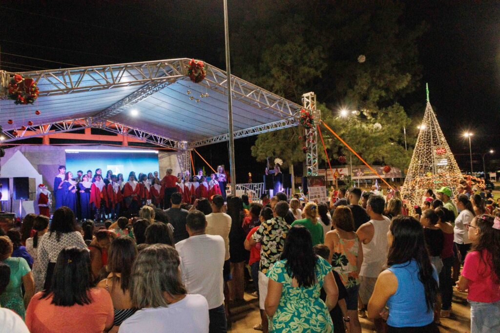 Intervenções culturais levam a magia do Natal aos quatro cantos de Naviraí e aquece a economia local