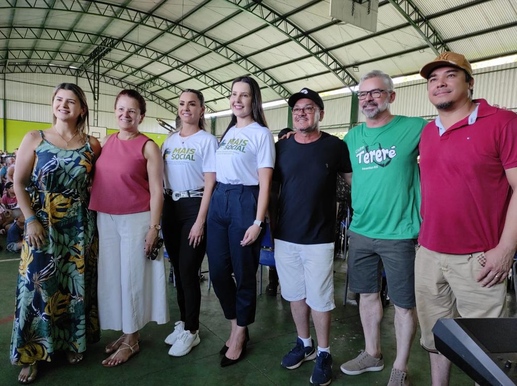 Clube Tereré entrega brinquedos da campanha Natal Solidário 2023 em Amambai