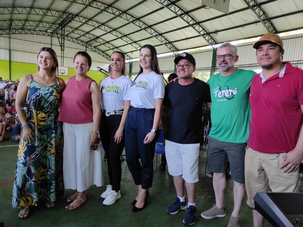 Clube Tereré entrega brinquedos da campanha Natal Solidário 2023 em Amambai