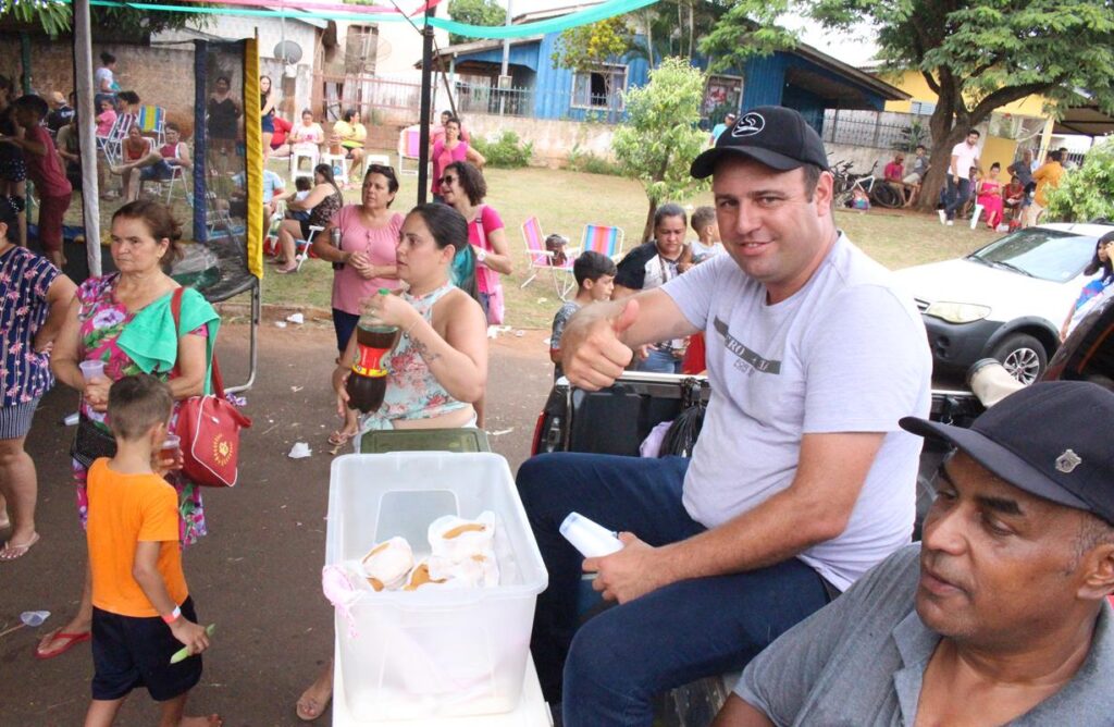 Sucesso total 14º Natal Solidário Amigos da Janete Córdoba distribuiu mais de 1.500 brinquedos em Amambai