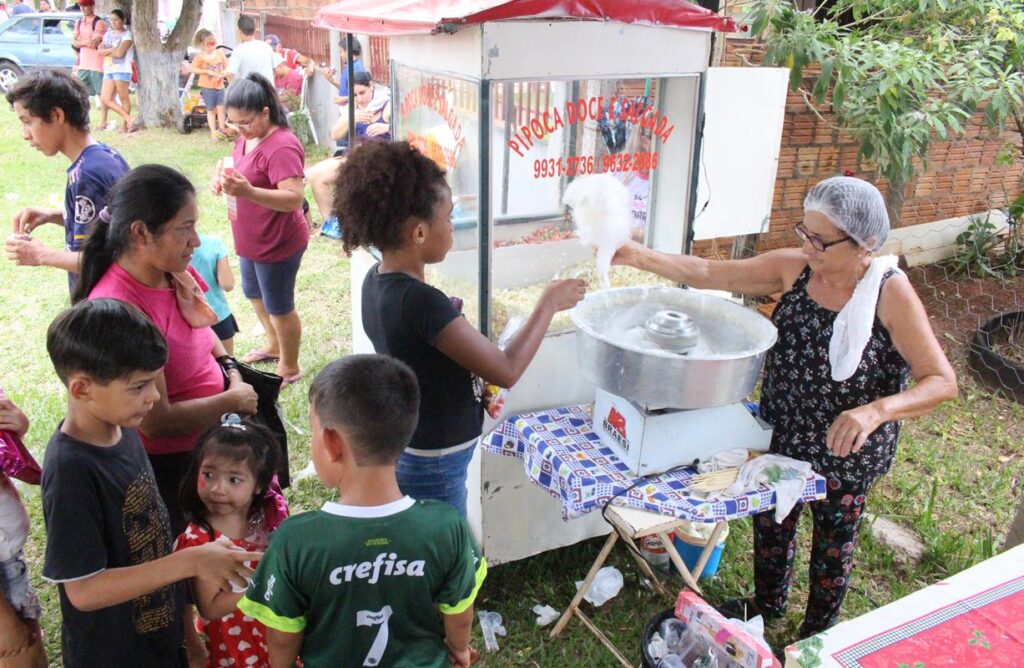 Sucesso total 14º Natal Solidário Amigos da Janete Córdoba distribuiu mais de 1.500 brinquedos em Amambai