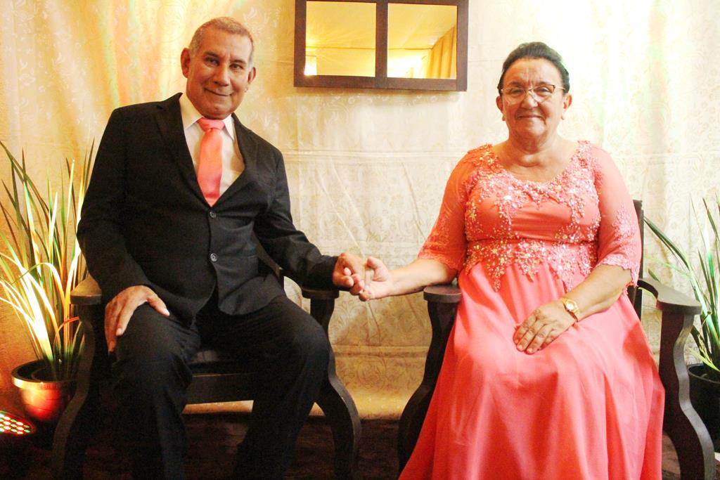 Bodas de Ouro, 50 anos de casados de Maria Marques Almiron e Arlindo Nunes Almiron