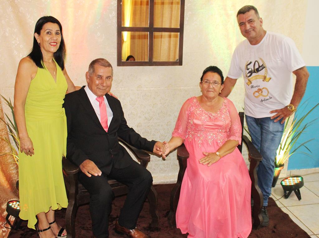 Bodas de Ouro, 50 anos de casados de Maria Marques Almiron e Arlindo Nunes Almiron