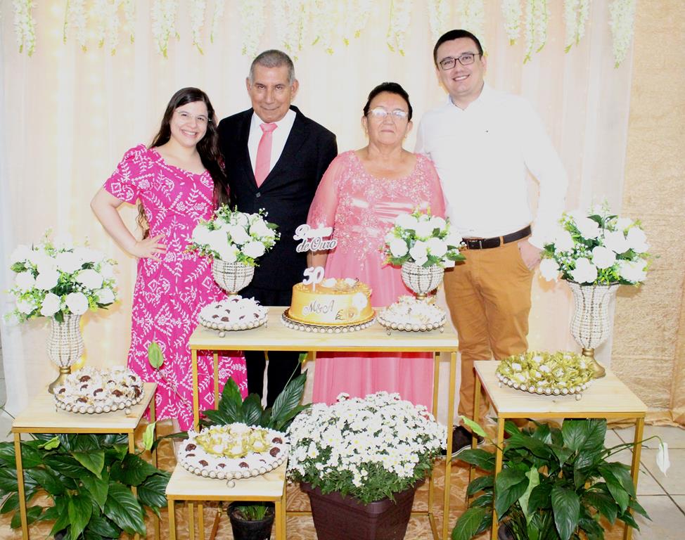 Bodas de Ouro, 50 anos de casados de Maria Marques Almiron e Arlindo Nunes Almiron