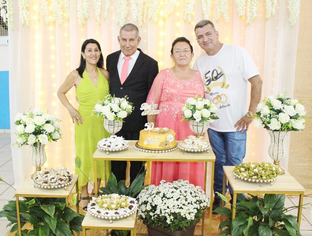 Bodas de Ouro, 50 anos de casados de Maria Marques Almiron e Arlindo Nunes Almiron