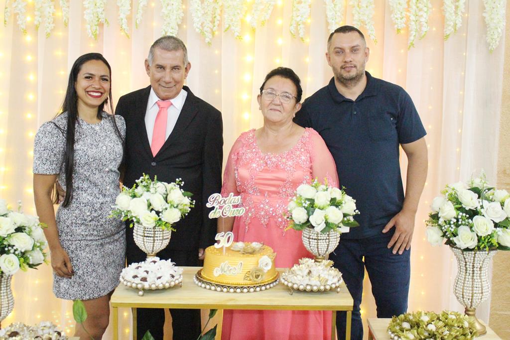 Bodas de Ouro, 50 anos de casados de Maria Marques Almiron e Arlindo Nunes Almiron