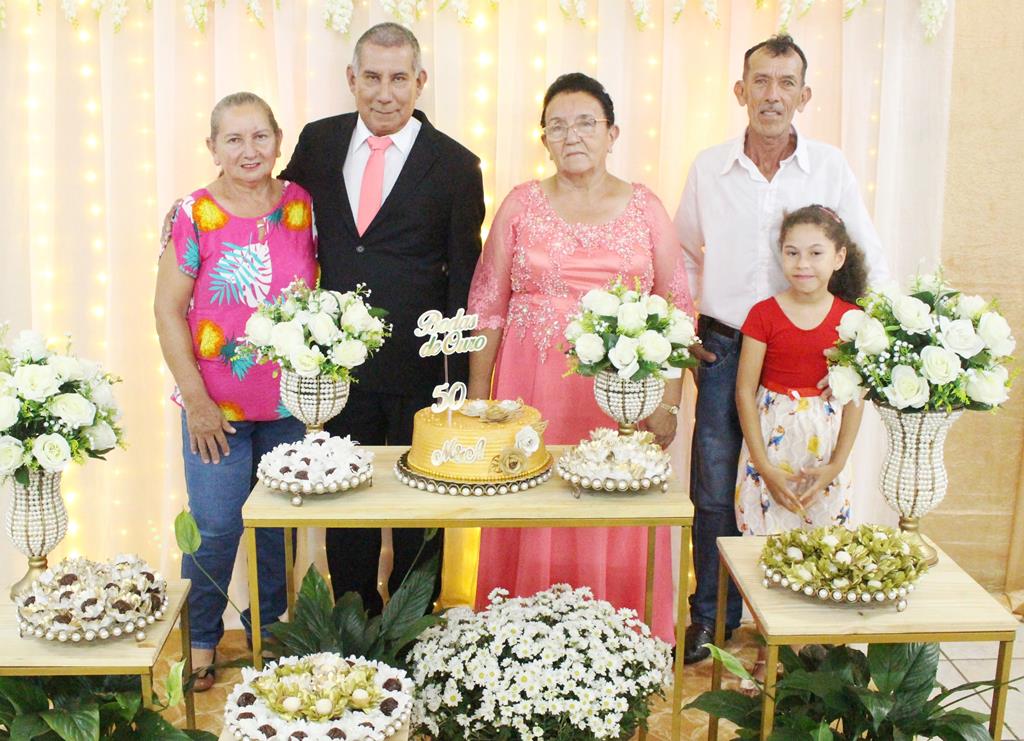 Bodas de Ouro, 50 anos de casados de Maria Marques Almiron e Arlindo Nunes Almiron