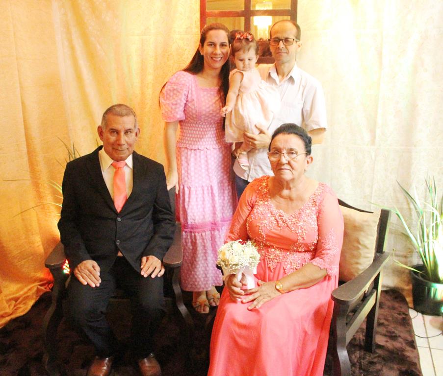 Bodas de Ouro, 50 anos de casados de Maria Marques Almiron e Arlindo Nunes Almiron