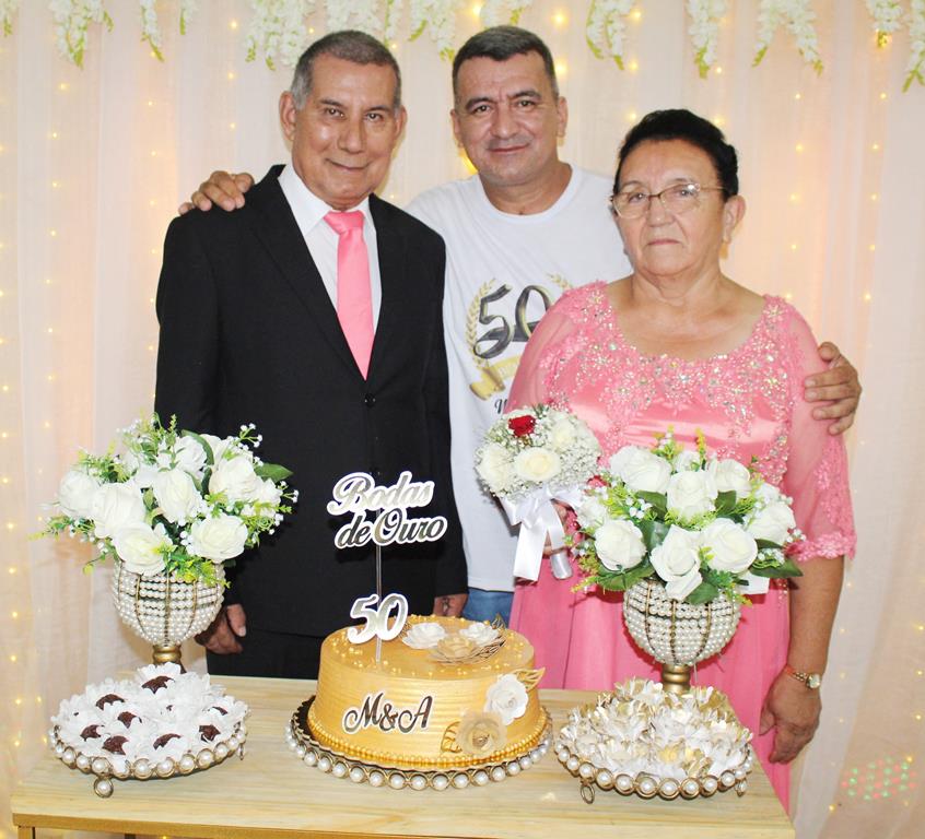 Bodas de Ouro, 50 anos de casados de Maria Marques Almiron e Arlindo Nunes Almiron