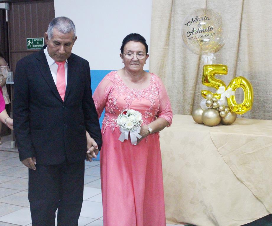 Bodas de Ouro, 50 anos de casados de Maria Marques Almiron e Arlindo Nunes Almiron