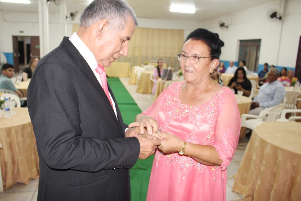 Bodas de Ouro, 50 anos de casados de Maria Marques Almiron e Arlindo Nunes Almiron