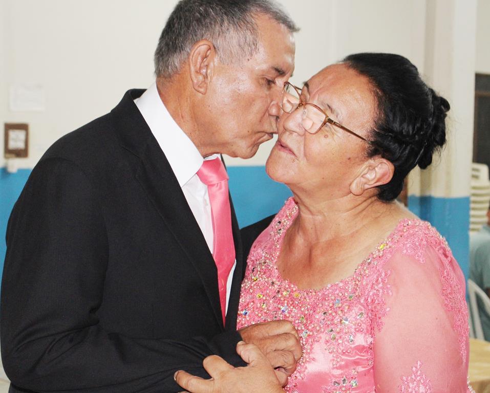 Bodas de Ouro, 50 anos de casados de Maria Marques Almiron e Arlindo Nunes Almiron