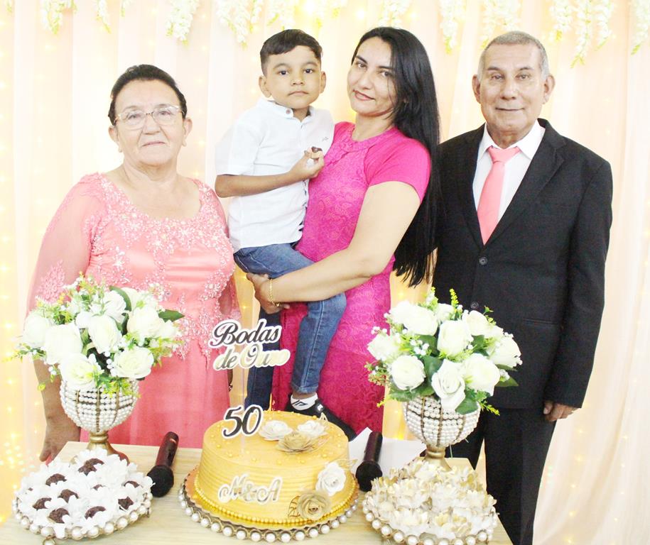 Bodas de Ouro, 50 anos de casados de Maria Marques Almiron e Arlindo Nunes Almiron