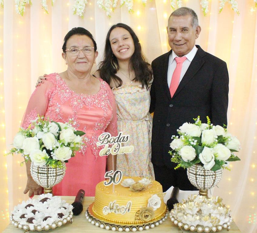 Bodas de Ouro, 50 anos de casados de Maria Marques Almiron e Arlindo Nunes Almiron