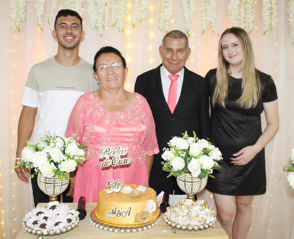 Bodas de Ouro, 50 anos de casados de Maria Marques Almiron e Arlindo Nunes Almiron