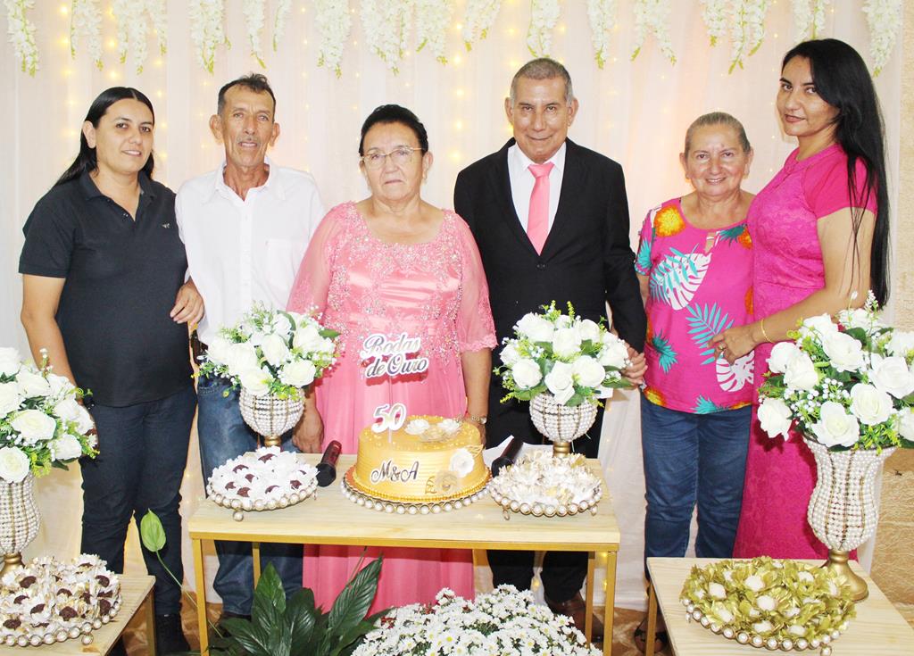 Bodas de Ouro, 50 anos de casados de Maria Marques Almiron e Arlindo Nunes Almiron