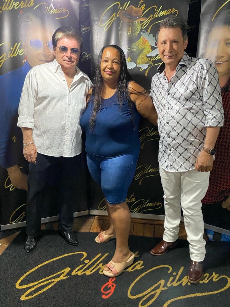 5 mil pessoas participaram da Festa da Virada em Iguatemi, com o show da dupla nacional Gilberto & Gilmar