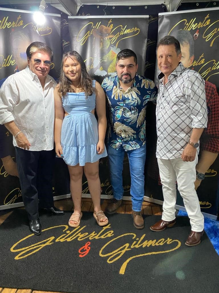 5 mil pessoas participaram da Festa da Virada em Iguatemi, com o show da dupla nacional Gilberto & Gilmar