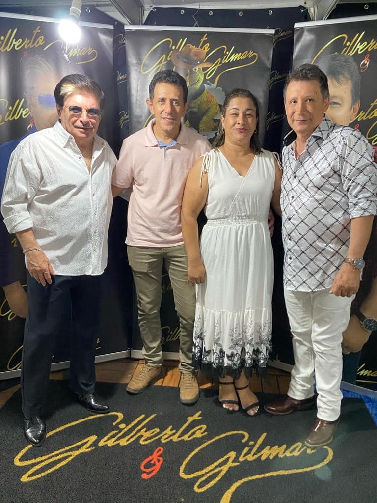 5 mil pessoas participaram da Festa da Virada em Iguatemi, com o show da dupla nacional Gilberto & Gilmar