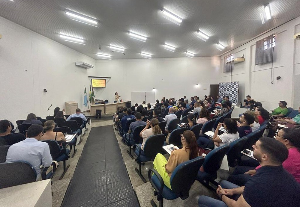 Servidores da Prefeitura de Naviraí participam de evento sobre a Nova Lei de Licitações e Contratos