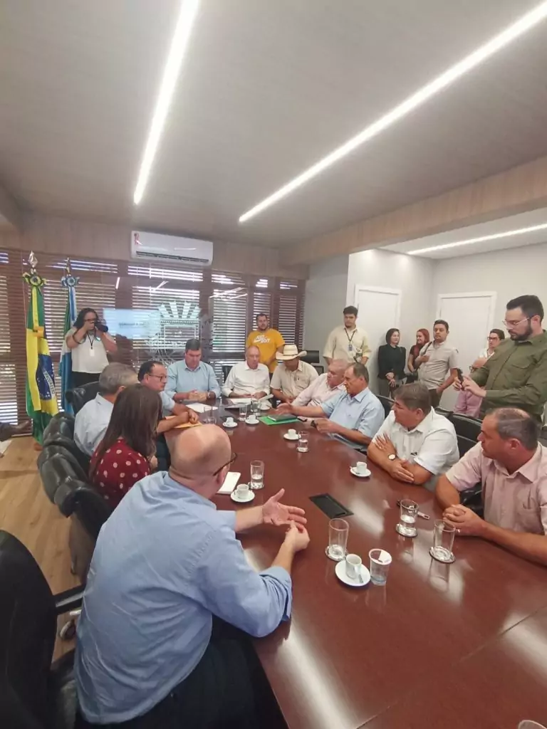 Durante agenda em Campo Grande, prefeito Bandeira conquista R$ 20 milhões para obras aguardadas pela população