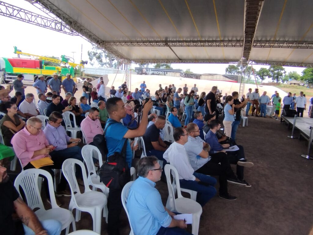 Conisul, Itaipu Binacional e Governo de MS promovem evento para entrega de equipamentos e assinaturas de convênios