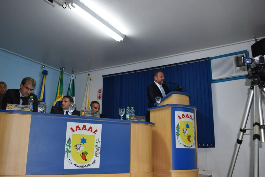 Prefeito de Paranhos fala na abertura dos trabalhos legislativos da Câmara