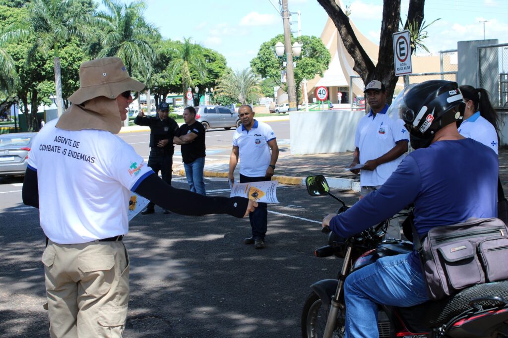 Naviraí realiza Blitz Educativa de conscientização para o combate ao mosquito Aedes aegypti