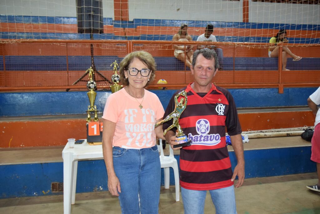 Equipe do Pátio de Obras conquista o bicampeonato do Entre Servidores de Futsal 2024 em Iguatemi