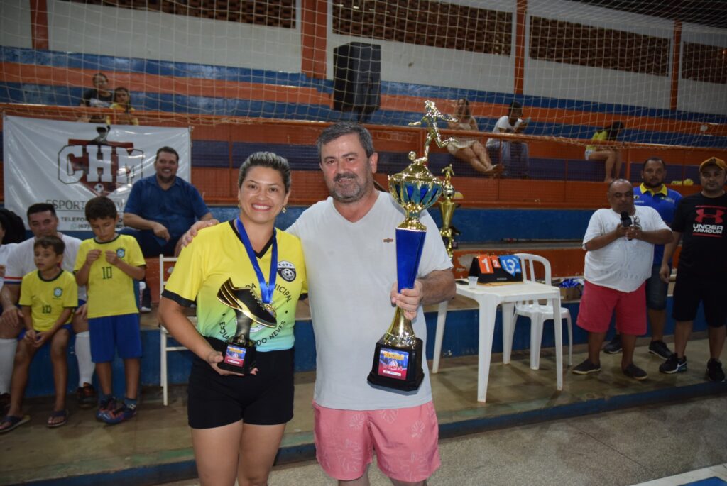 Equipe do Pátio de Obras conquista o bicampeonato do Entre Servidores de Futsal 2024 em Iguatemi