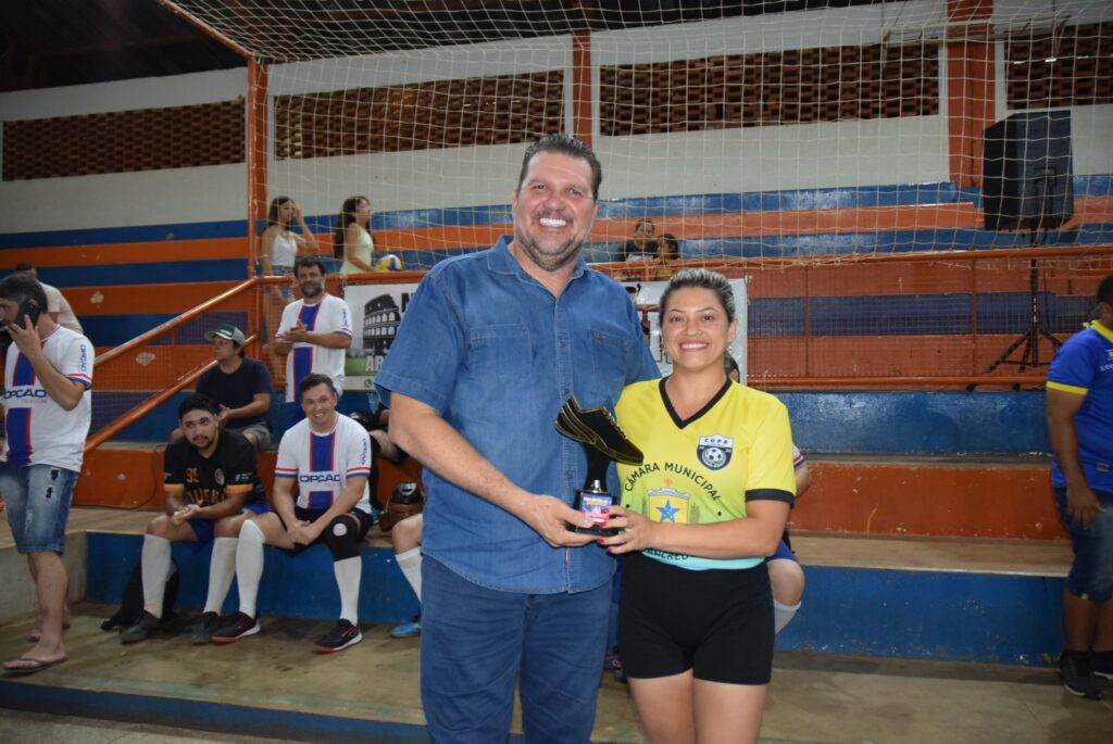 Equipe do Pátio de Obras conquista o bicampeonato do Entre Servidores de Futsal 2024 em Iguatemi