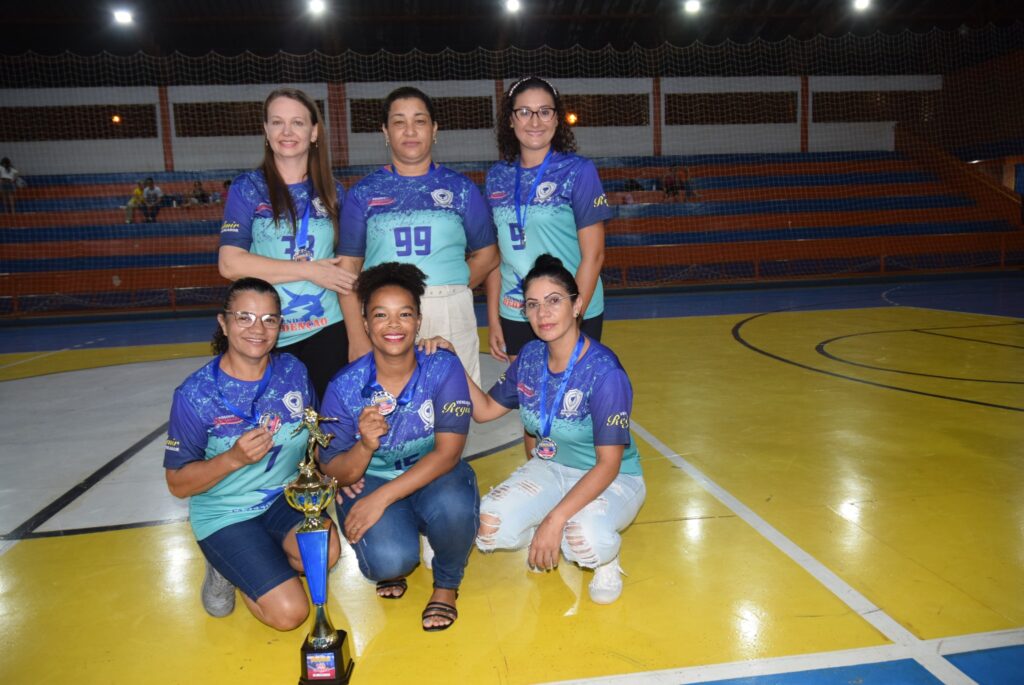 Equipe do Pátio de Obras conquista o bicampeonato do Entre Servidores de Futsal 2024 em Iguatemi