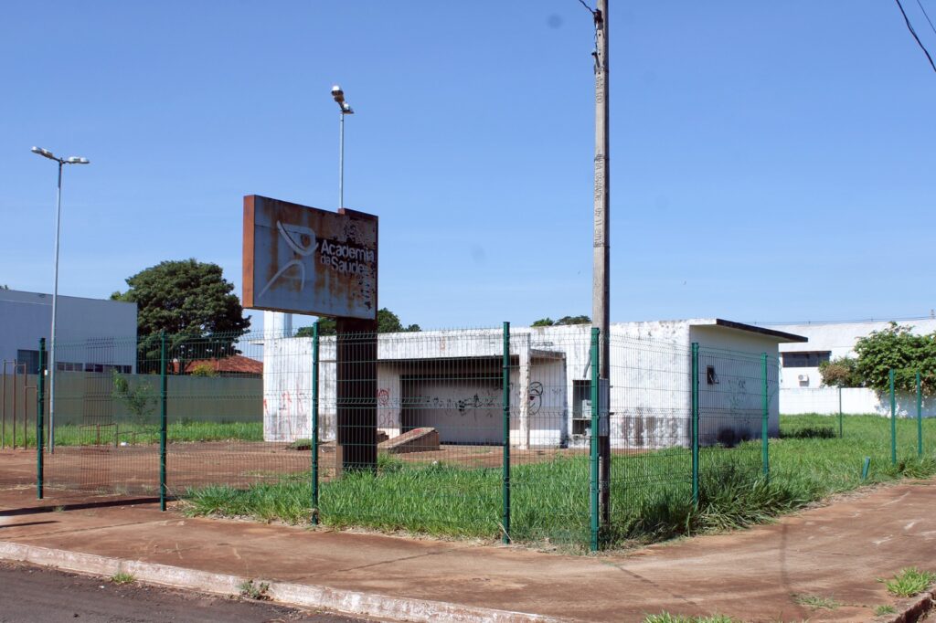 Rhaiza Matos determina reforma da Academia da Saúde do Boa Vista que está desativada há anos