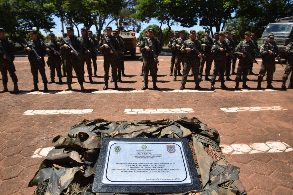 17º RC Mec reinaugura o 3º Esquadrão de Cavalaria Mecanizada em Iguatemi