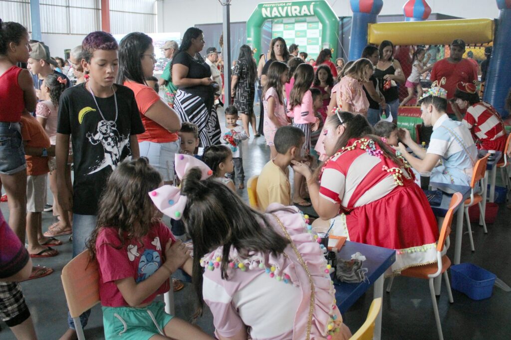 Naviraí em Movimento levou ações de cultura e lazer aos moradores do João de Barro e Boa Vista