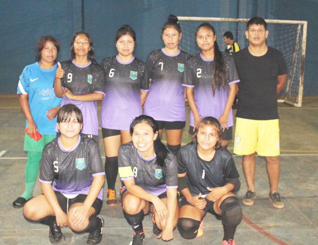 Com 34 equipes campeonato de futsal em alusão a semana dos Povos Indígenas teve início nesta terça em Amambai