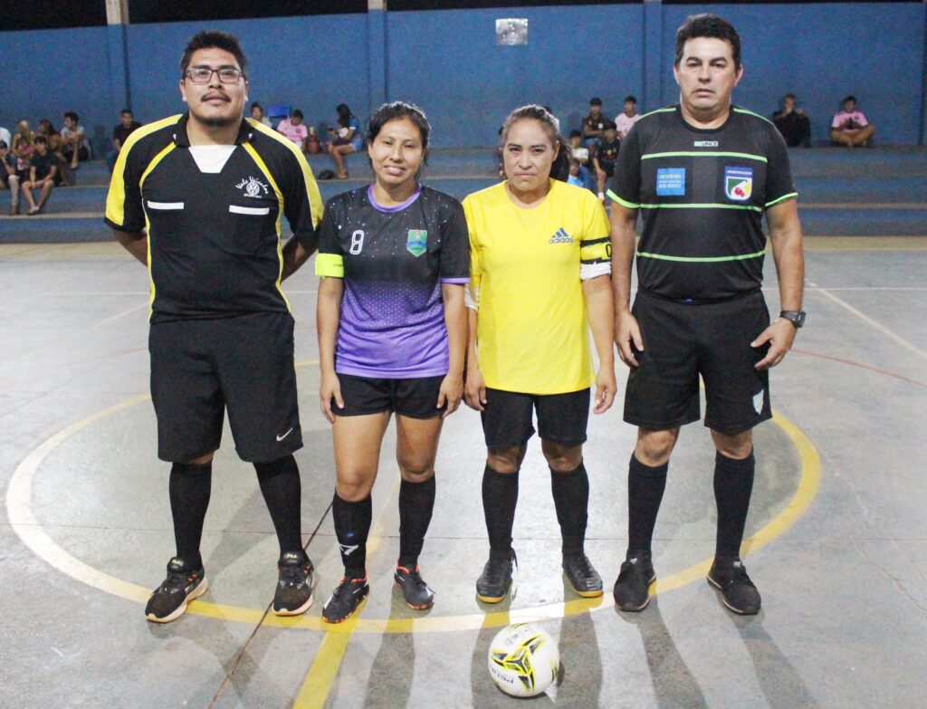 Com 34 equipes campeonato de futsal em alusão a semana dos Povos Indígenas teve início nesta terça em Amambai