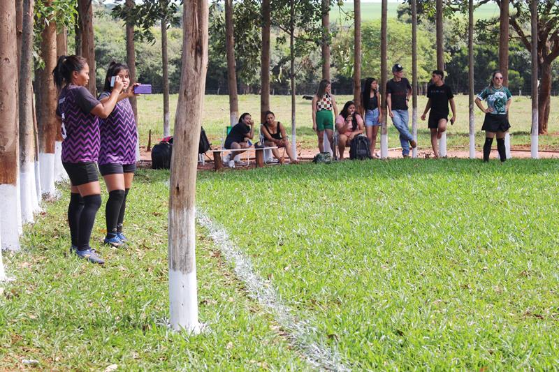 Quatro jogos abriram nesse domingo o 1º Campeonato Rural de Suíço no Loteamento Querência em Amambai