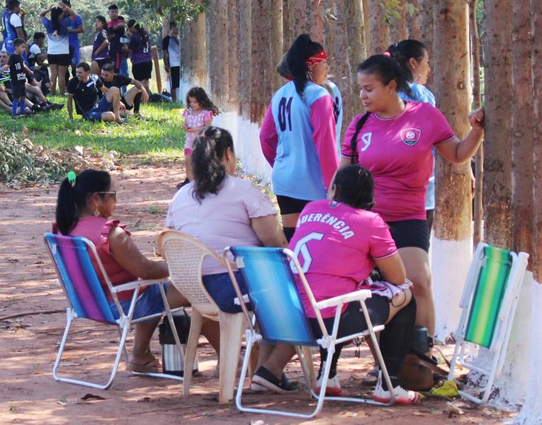 Quatro jogos abriram nesse domingo o 1º Campeonato Rural de Suíço no Loteamento Querência em Amambai