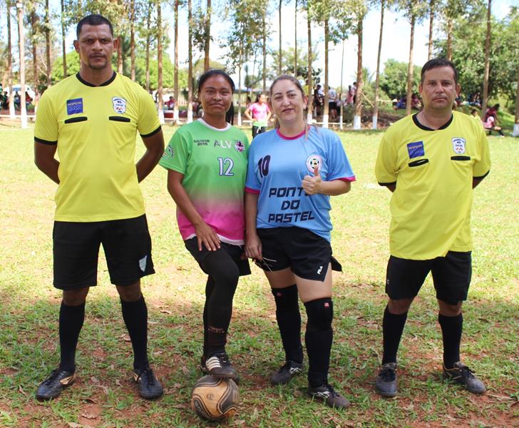 Quatro jogos abriram nesse domingo o 1º Campeonato Rural de Suíço no Loteamento Querência em Amambai