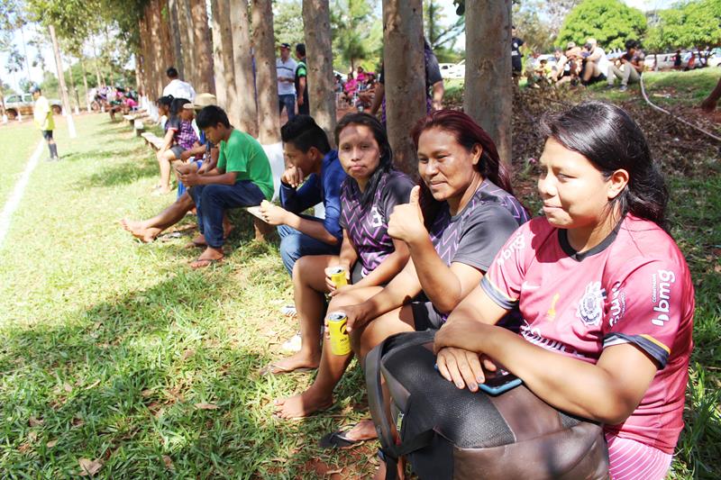 Quatro jogos abriram nesse domingo o 1º Campeonato Rural de Suíço no Loteamento Querência em Amambai