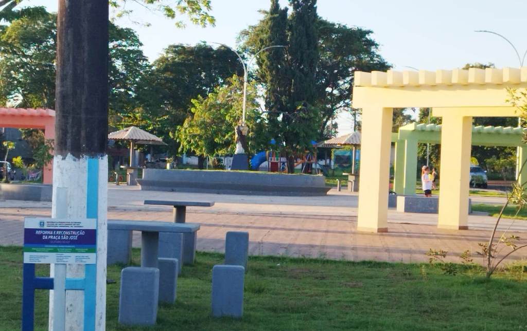 Vereadora Janete pede banheiros e academia ao ar livre na Praça São José em Amambai