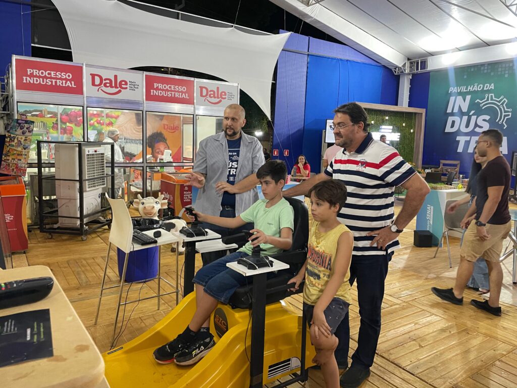 Longen visita Pavilhão da Indústria na Expogrande e destaca desenvolvimento do setor agroindustrial de MS