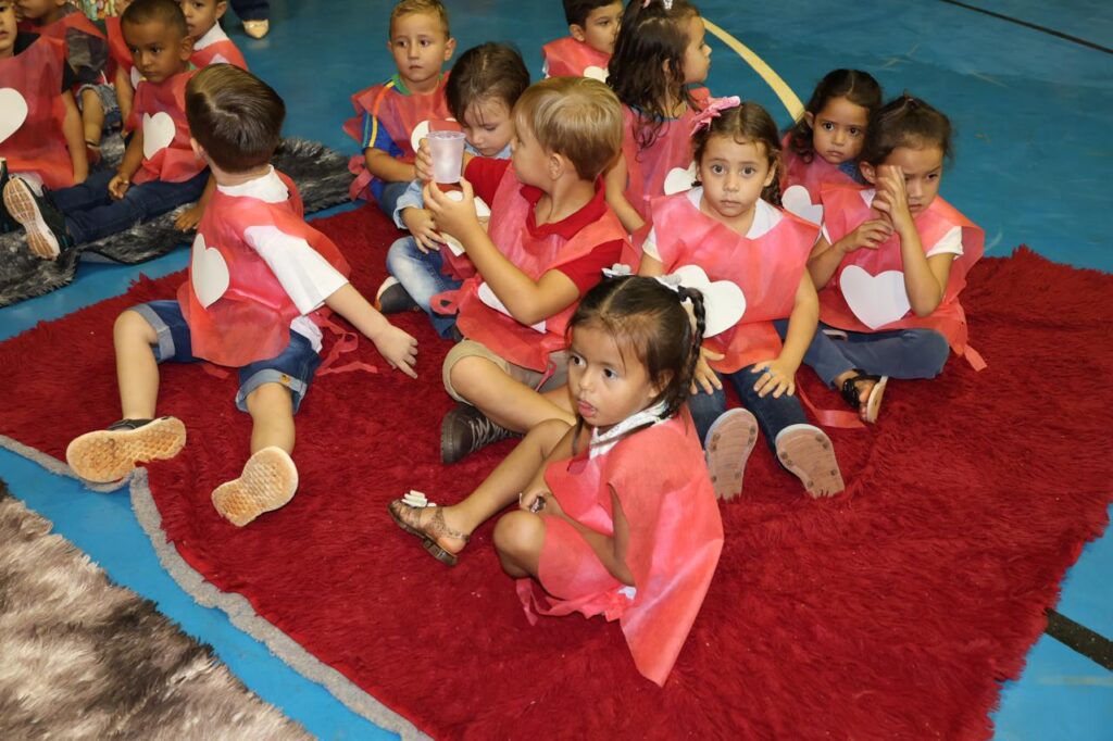 Secretaria de Educação de Paranhos promoveu evento em comemoração ao Dia das Mães