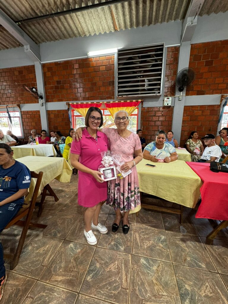 Centro Conviver do Idoso realiza comemoração para homenagear as mães em Paranhos