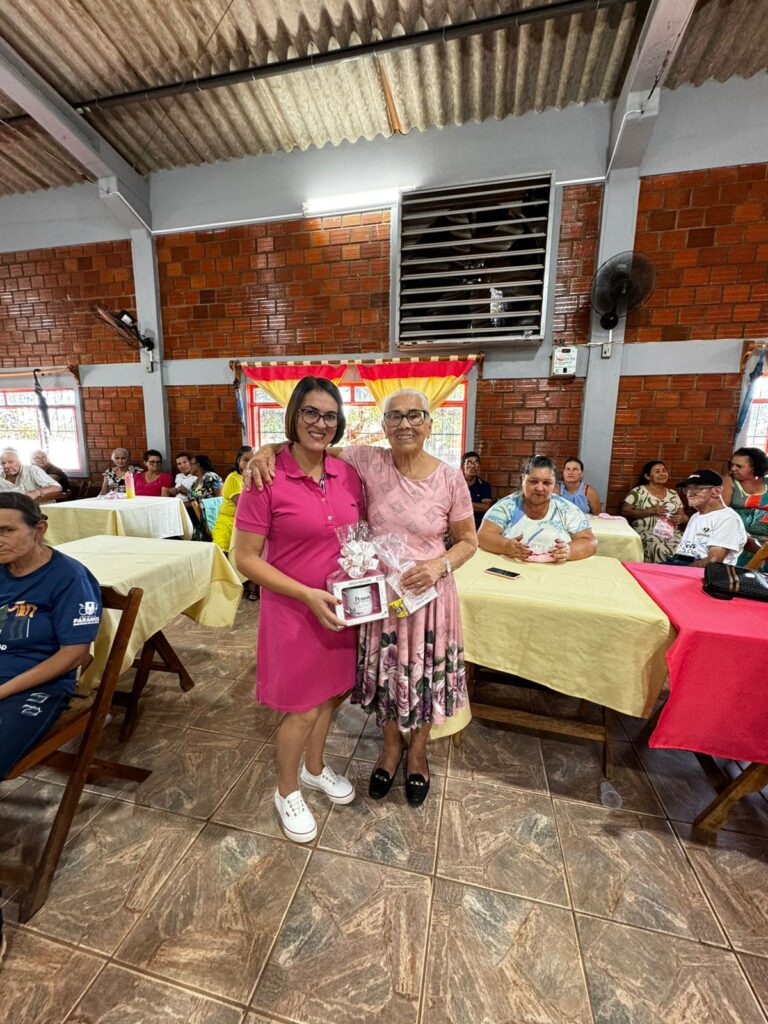 Centro Conviver do Idoso realiza comemoração para homenagear as mães em Paranhos