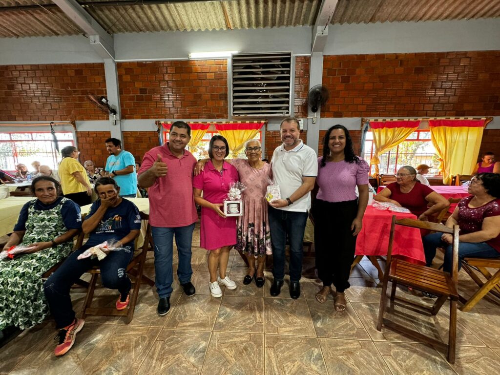 Centro Conviver do Idoso realiza comemoração para homenagear as mães em Paranhos